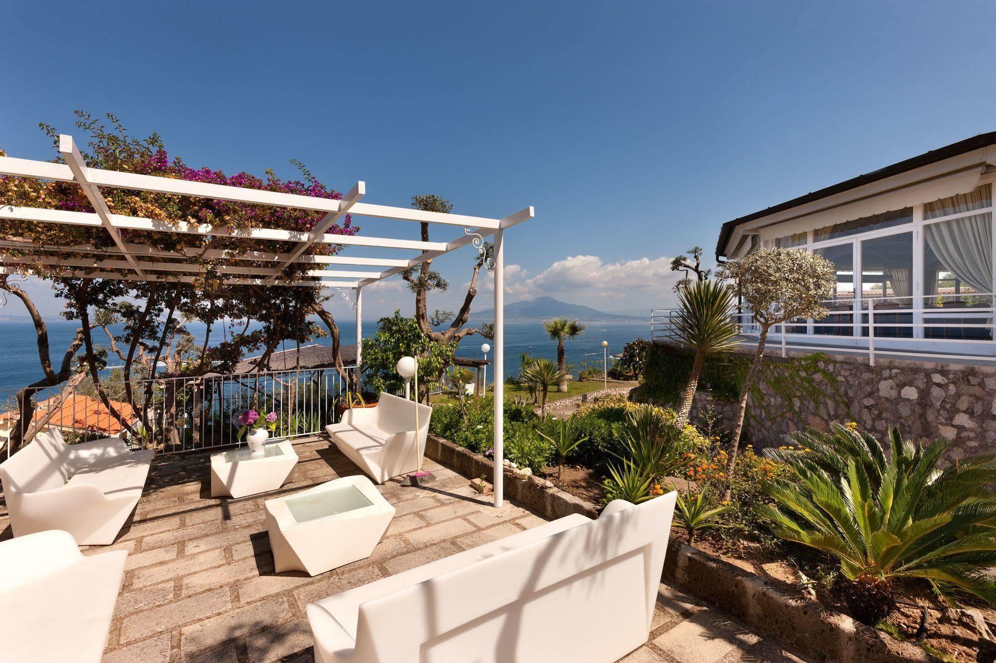 Villaggio Villa Lubrense Massa Lubrense Exterior foto